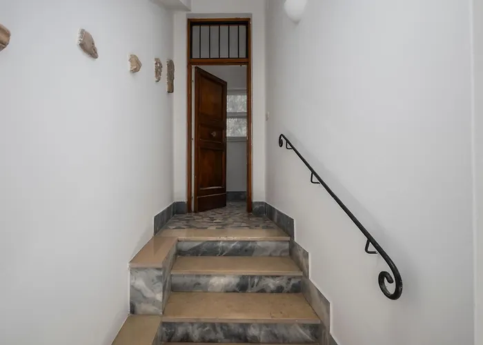 Palazzo Piazza Cavour-zen62 *