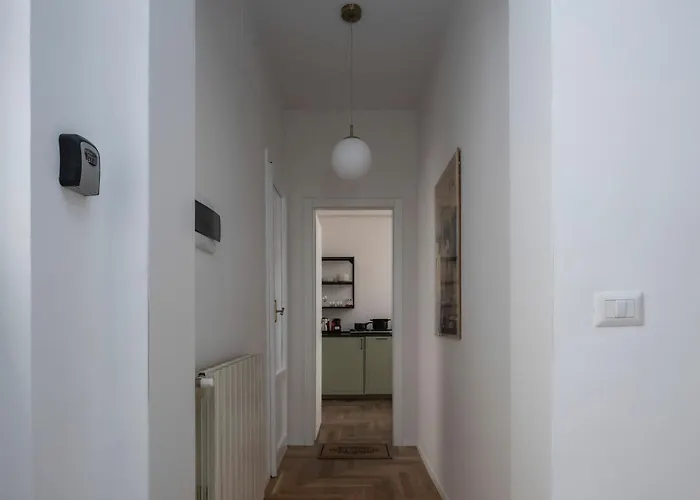 Apartment Palazzo Piazza Cavour-zen62